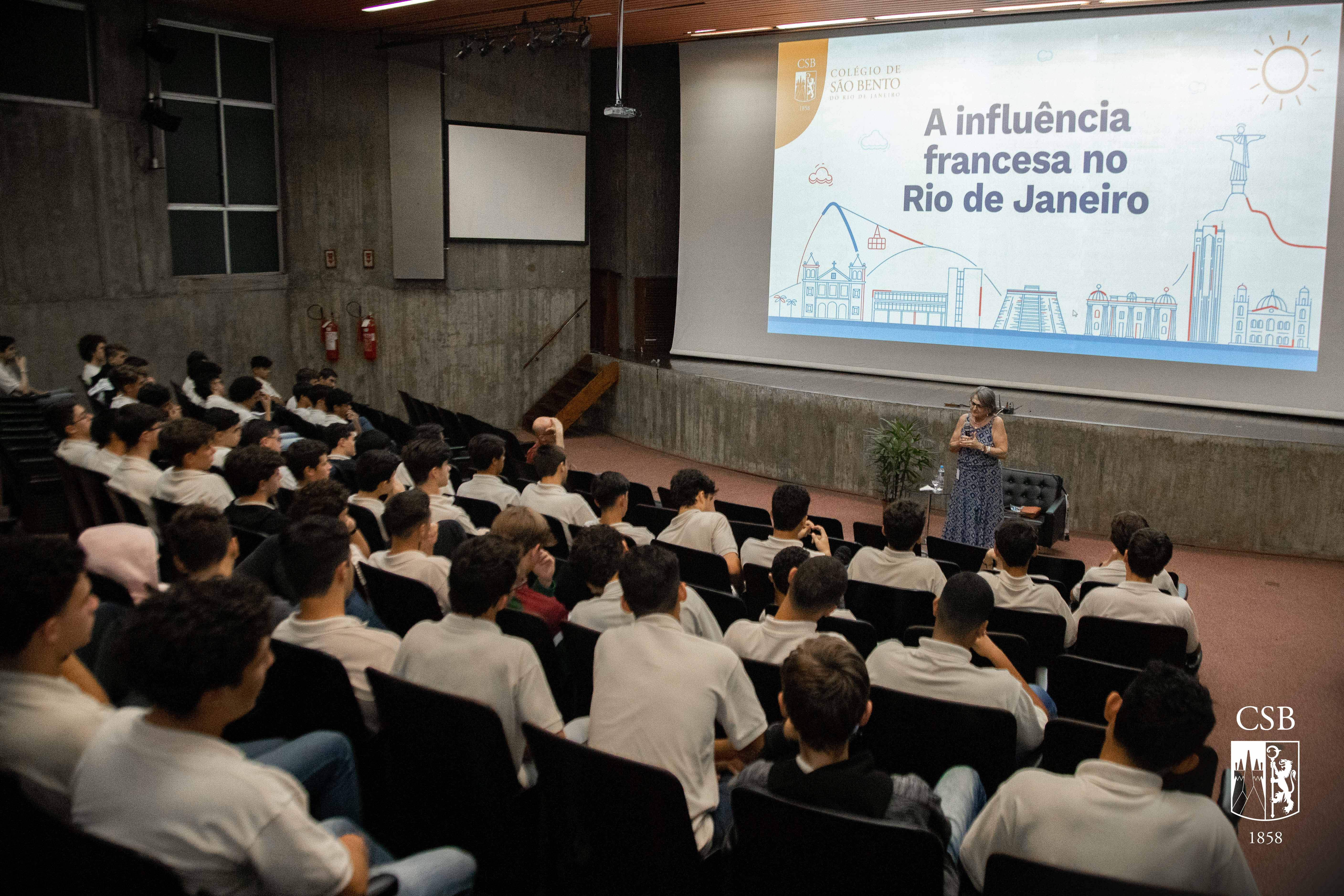 2ª série EM recebe palestra sobre a influência francesa no Rio