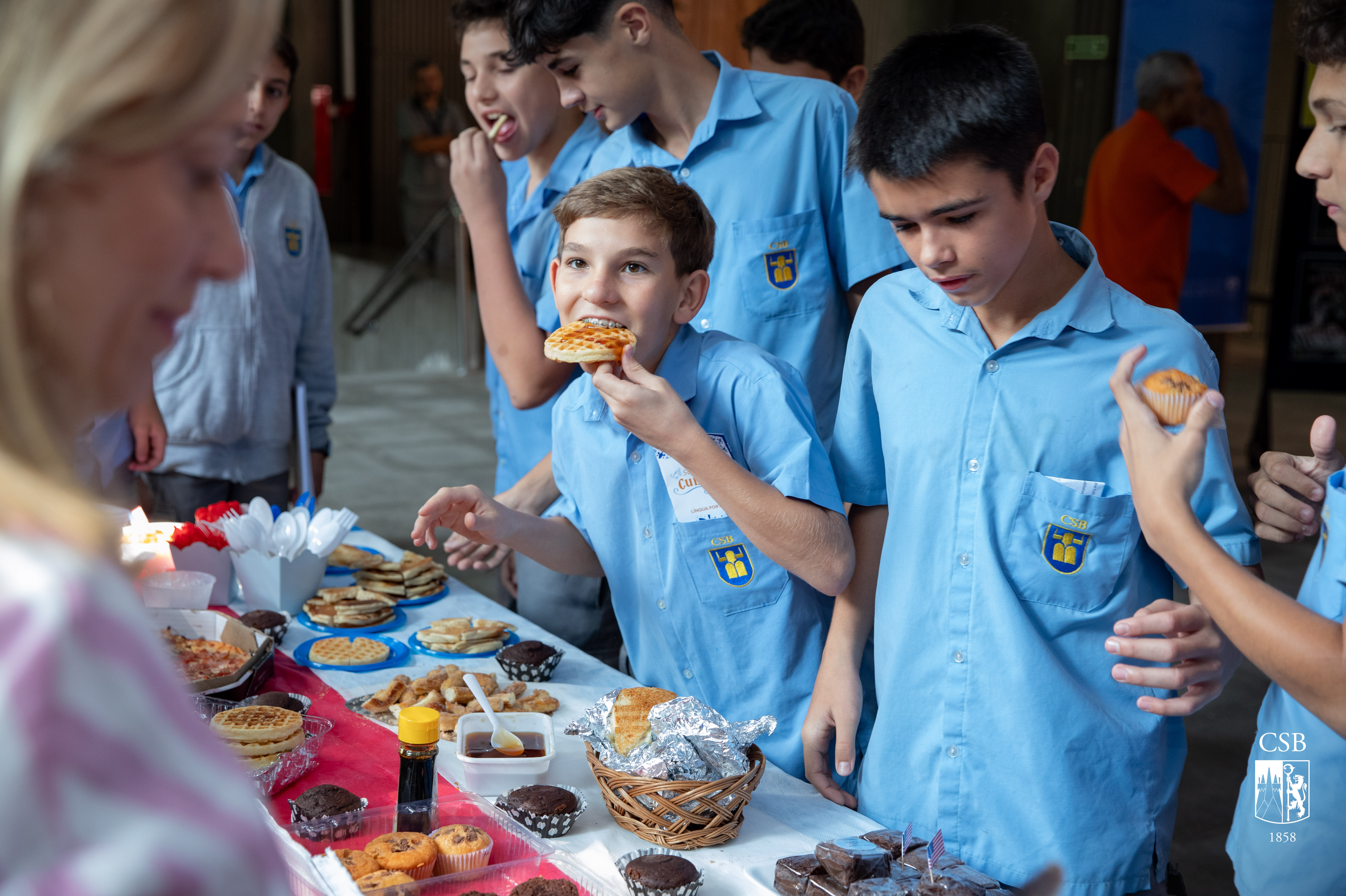 8º ano EF participa do "Saboreando culturas: um tour gastronômico pelo mundo"