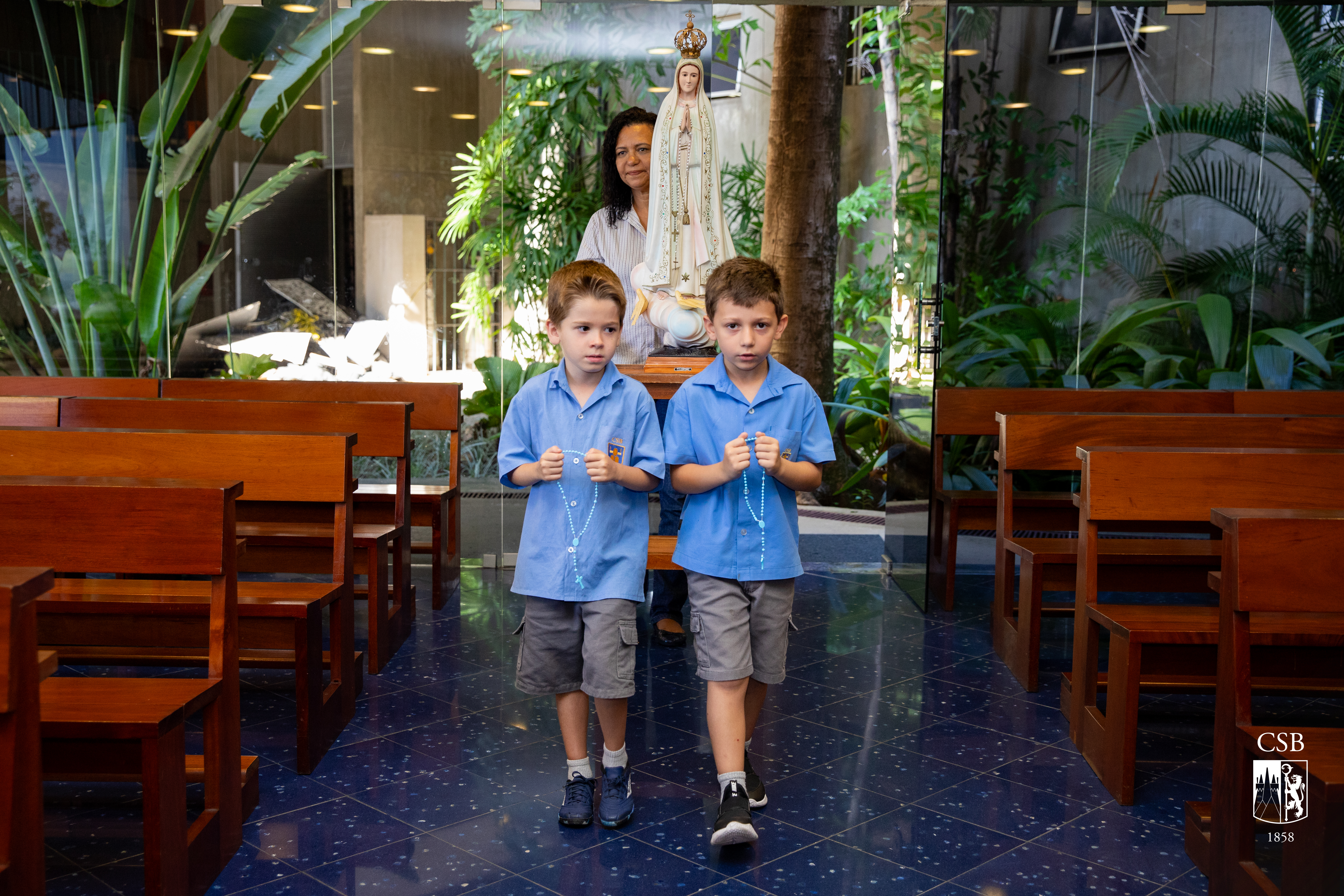 Na Palavra em Ação, 1º ano EF aprende a rezar o Santo Terço