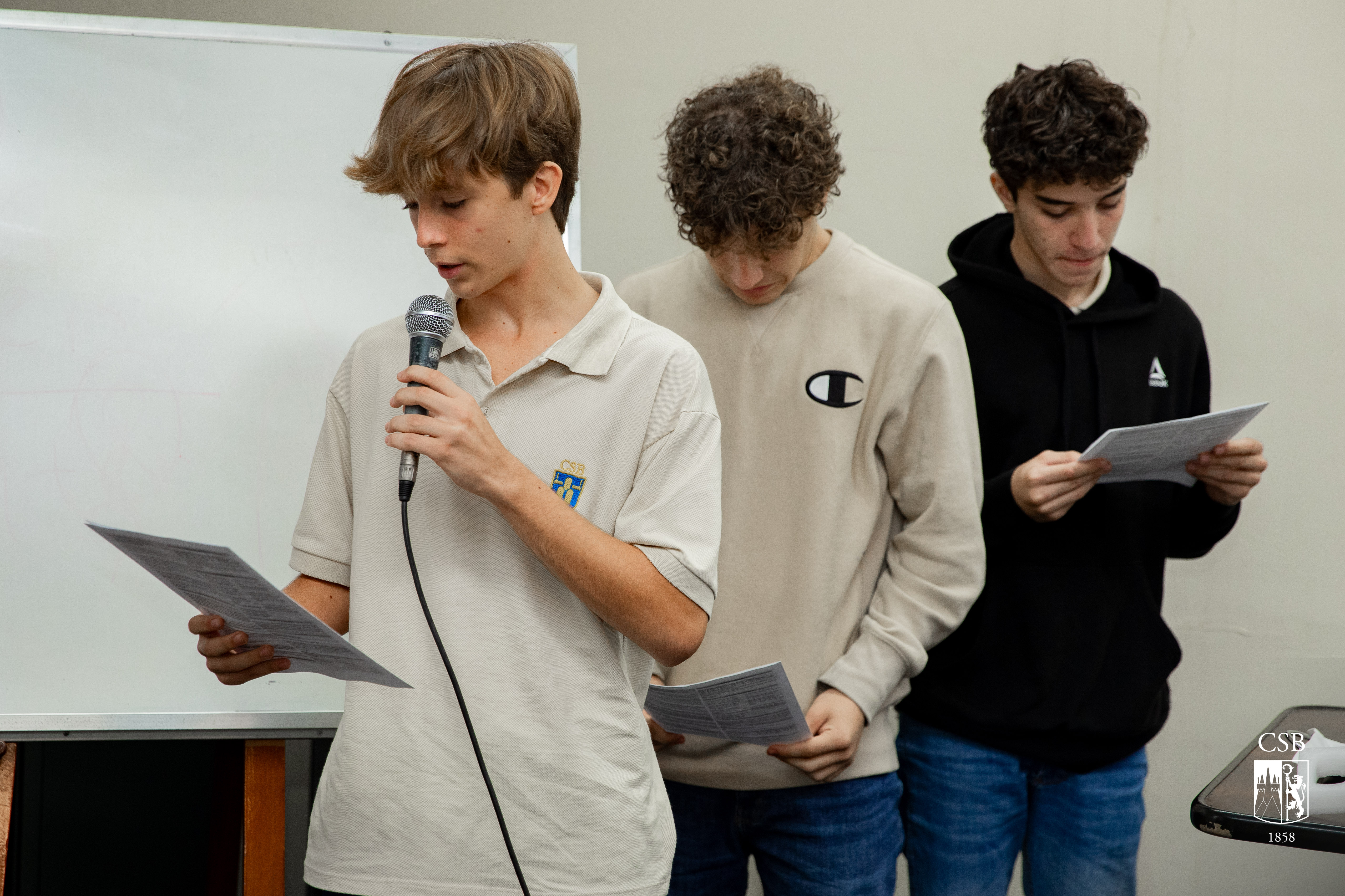 1ª série EM realiza Retiro Espiritual em preparação para Crisma