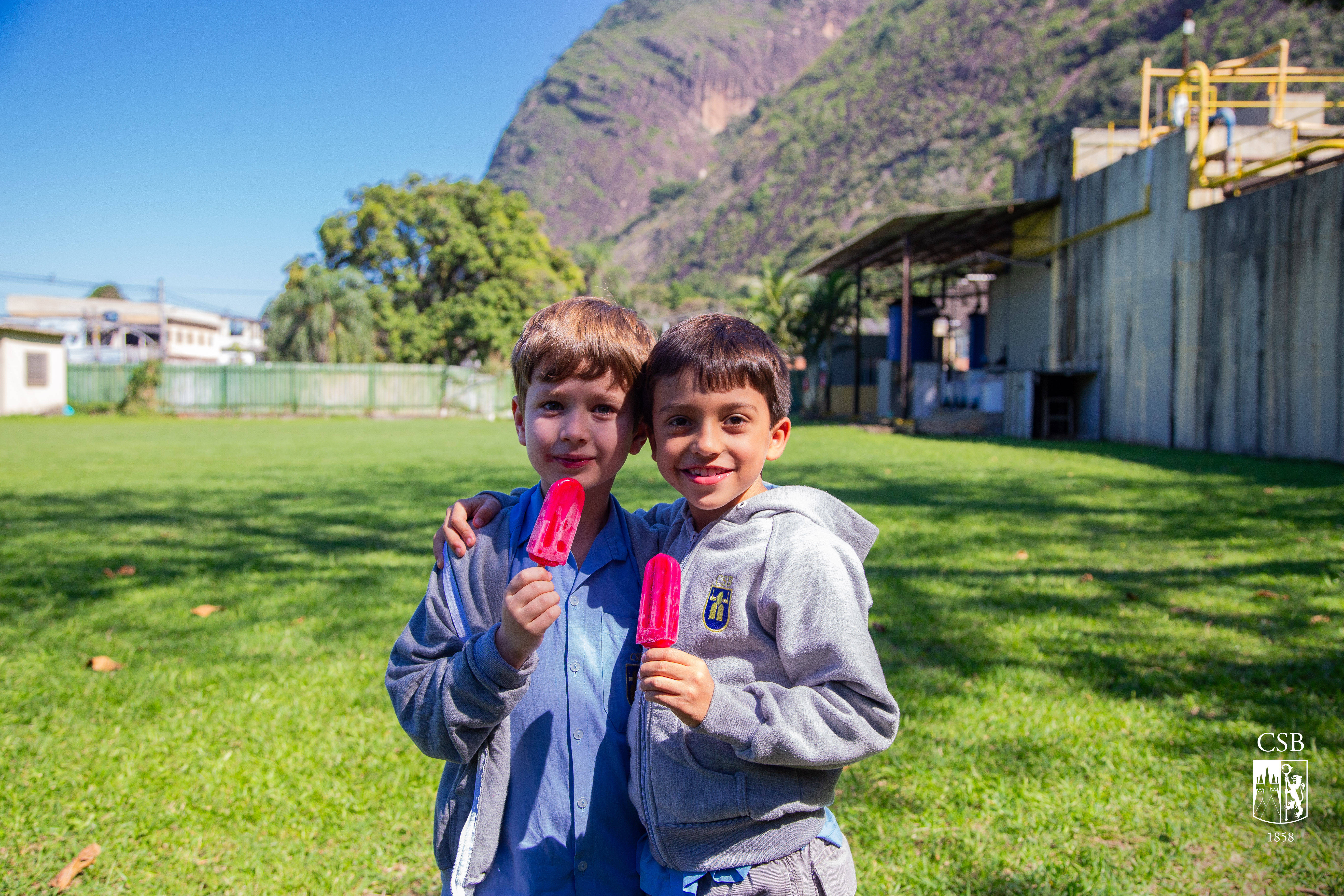 2º ano EF visita Fábrica de Sorvete Itália